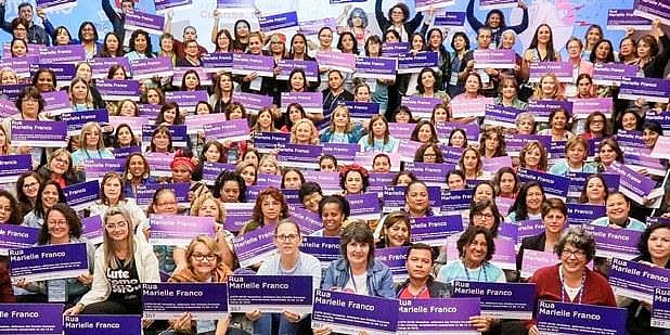 Bildet viser deltagere på et møte i et kvinnenettverk i Latin-Amerika. Foto.