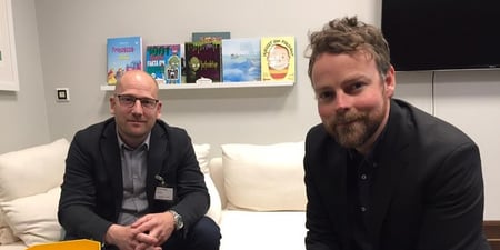 Forbundsleder Steffen Handal sammen med kunnskapsministeren Torbjørn Røe Isaksen. Foto. 