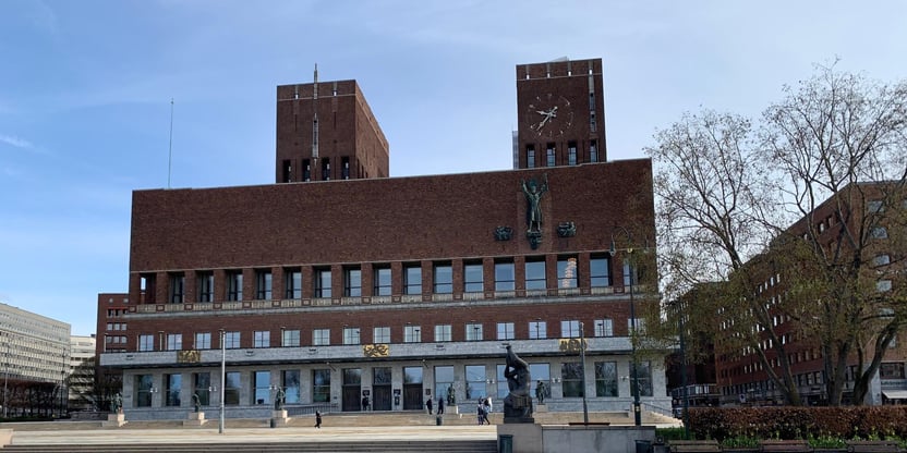 Oslo rådhus i fint vær