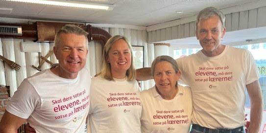 Bilde av streikeledelsen i Molde to kvinner og to menn.