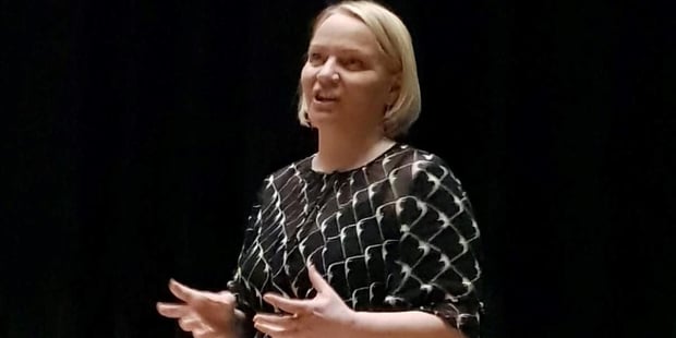 Stortingsrepresentant Mona Fagerås (SV) var gjest på medlemsmøtet.
