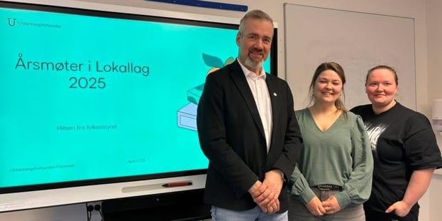 Leif Pedersen, Mirjam Jensen (lokallagsleder) og Julia Karlsen Hansen (Hovedtillitsvalgt).