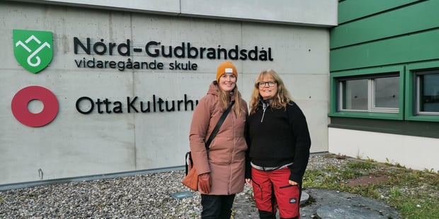 Lokallagsleder Silje Byrløkken og arbeidsplasstillitsvalgt Bente Hårstad.