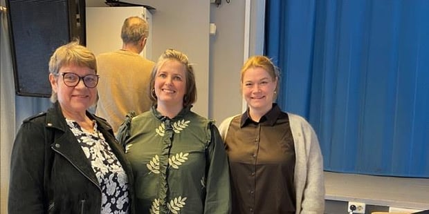 Sentralstyremedlemmene Marianne Rygg og Maja Henriette Jensvoll er på besøk i Agder.