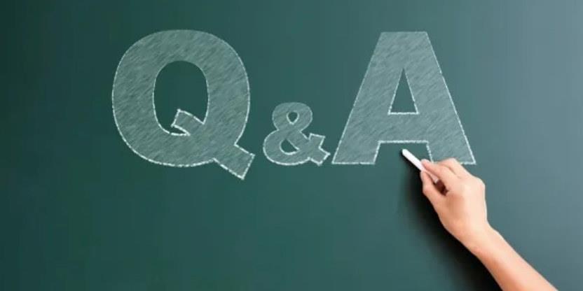 Bilde av tavle med tekst Q&A